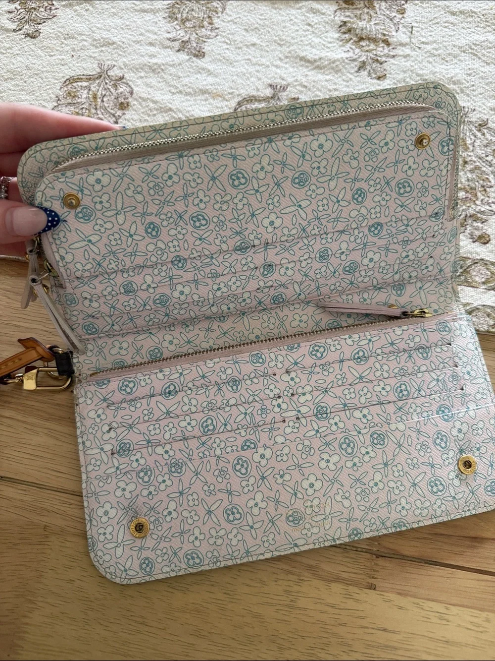 Louis Vuitton Monogram Wallet with Floral pattern